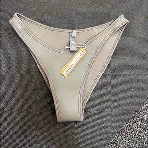 SKIMS Gray scuba swim bottoms
